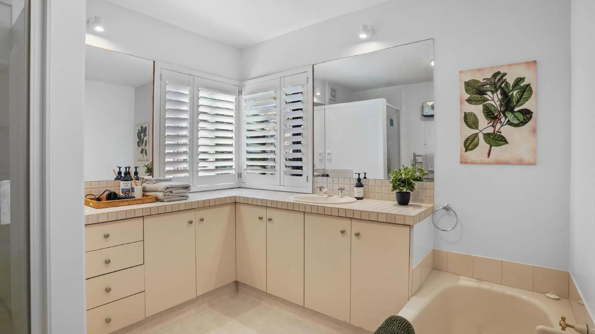 Stylish Fendalton Townhouse - Prime Location Βίλα Κράισττσερτς Σπίτι διακοπών