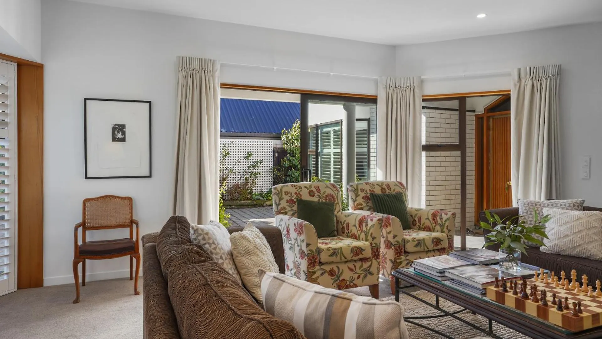 Stylish Fendalton Townhouse - Prime Location Βίλα Κράισττσερτς Σπίτι διακοπών